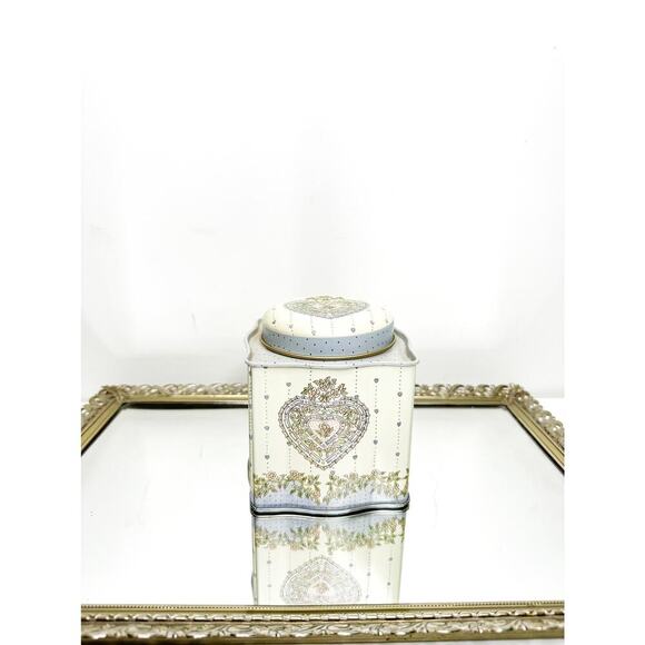 Vintage Rectangular Heart Tea Tin With Lid Cottagecore - Picture 2 of 9